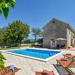 וילה Kamena With Private Pool Hrvace