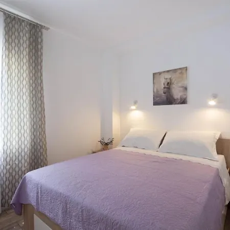 Βίλα Kamena With Private Pool *